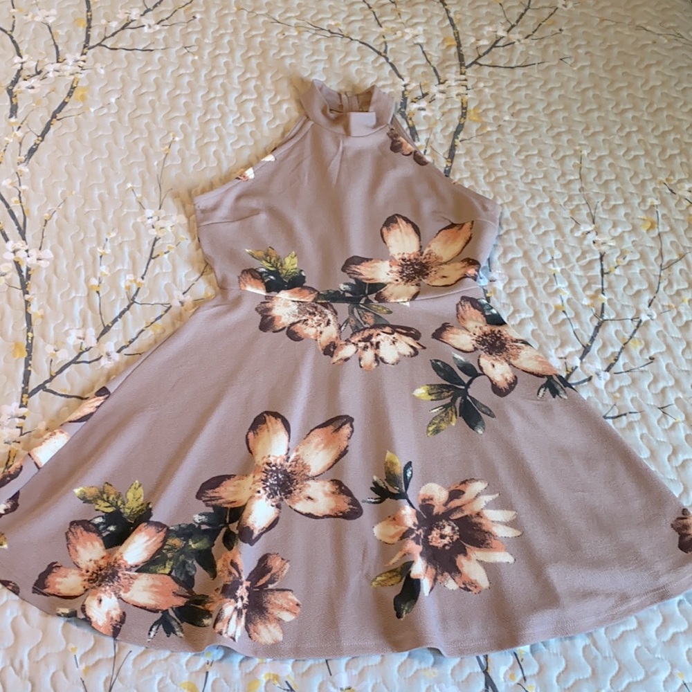 Lavender halter neck dress. Size L